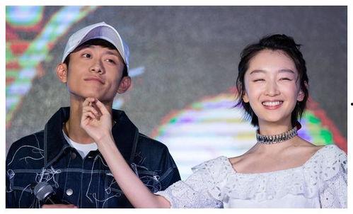 在娱乐圈吃瓜演戏